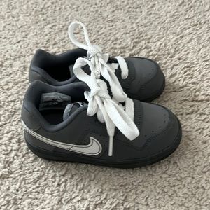 Toddler Nikes size 7C